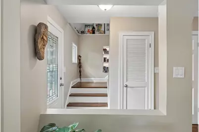 2916 W Fargo Avenue, Chicago, IL 60645 - Photo 13