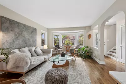 2916 W Fargo Avenue, Chicago, IL 60645 - Photo 3