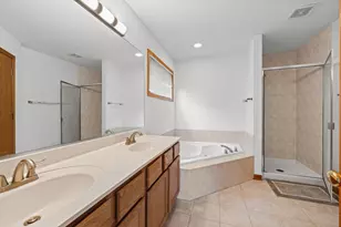 3780 Wilke Rd, Rolling Meadows, IL 60008 - Photo 17
