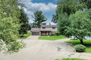 703 Larkfield Cir, Rockford, IL 61107 - Photo 7