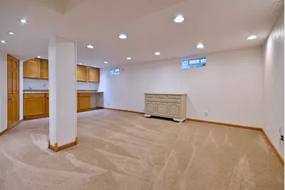 703 Larkfield Circle, Rockford, IL 61107 - Photo 35