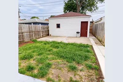 1317 S 57th Avenue, Cicero, IL 60804 - Photo 15