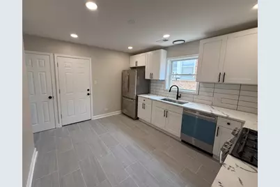 1637 Elmwood Avenue #2, Berwyn, IL 60402 - Photo 5