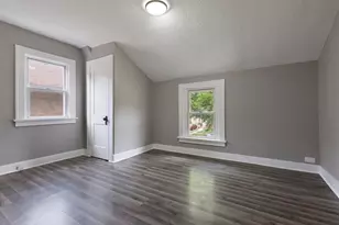 1322 Garrison Ave, Rockford, IL 61103 - Photo 9