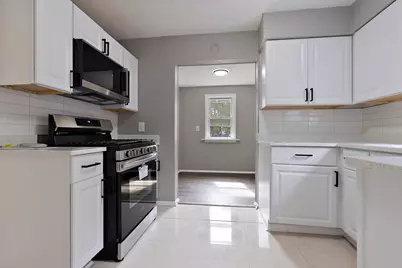 1322 Garrison Avenue, Rockford, IL 61103 - Photo 7