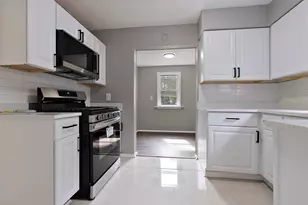 1322 Garrison Ave, Rockford, IL 61103 - Photo 7