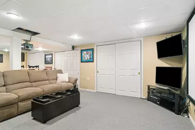 4608 Mumford Drive, Hoffman Estates, IL 60192 - Photo 17