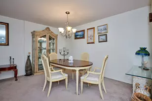 502 W Huntington Commons Rd, Mount Prospect, IL 60056 - Photo 5