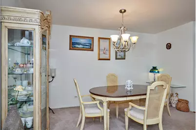 502 W Huntington Commons Road #238, Mount Prospect, IL 60056 - Photo 7