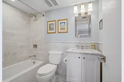 640 Winnetka Mews #403, Winnetka, IL 60093 - Photo 21