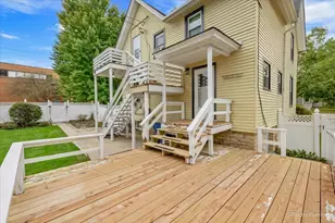 202 N 5th St, Saint Charles, IL 60174 - Photo 23