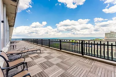 3600 N Lake Shore Drive #907, Chicago, IL 60613 - Photo 19