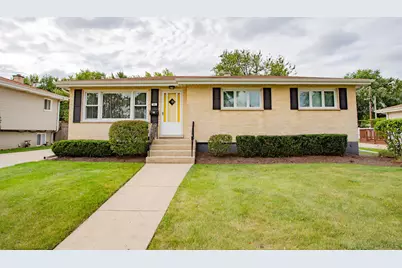 461 E Cherry Hill Drive, Addison, IL 60101 - Photo 1
