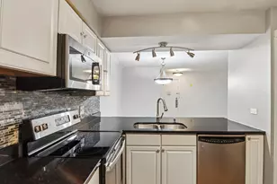 4616 Kings Walk Dr, Rolling Meadows, IL 60008 - Photo 17