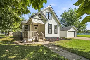 209 S East St, Odell, IL 60460 - Photo 1