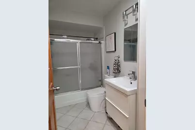 3300 N Carriageway Drive #211, Arlington Heights, IL 60004 - Photo 9