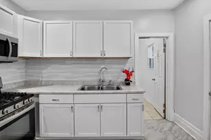 10931 S State St, Chicago, IL 60628 - Photo 15