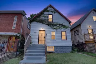 10931 S State St, Chicago, IL 60628 - Photo 1