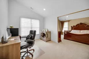 22 Red Tail Dr, Hawthorn Woods, IL 60047 - Photo 15