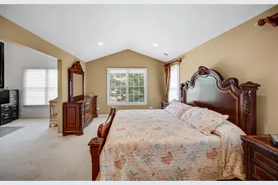 22 Red Tail Drive, Hawthorn Woods, IL 60047 - Photo 13