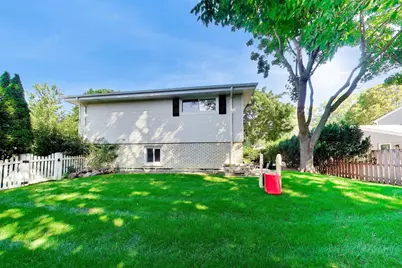 1939 Clover Road, Northbrook, IL 60062 - Photo 39