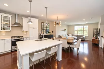 2009 Saipan Drive, Glenview, IL 60026 - Photo 3