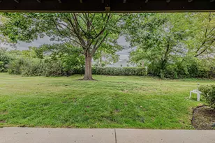 696 Hapsfield Ln, Buffalo Grove, IL 60089 - Photo 27