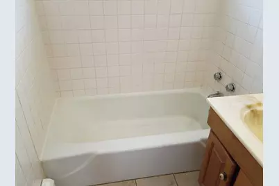 8902 N Wisner Street #2W, Niles, IL 60714 - Photo 9