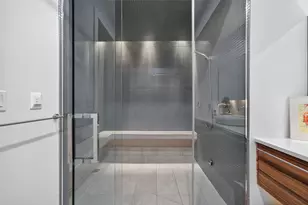 2012 W Shakespeare Ave, Chicago, IL 60647 - Photo 31