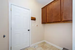 364 Abbey Ln, Antioch, IL 60002 - Photo 19