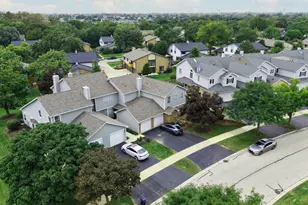 8320 High Point Cir, Darien, IL 60561 - Photo 23