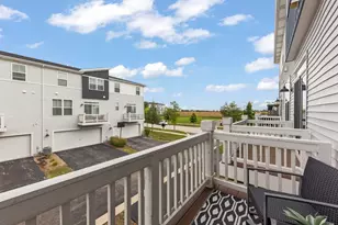 4192 Irving Rd, Aurora, IL 60504 - Photo 9