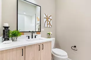 3217 N Clark St, Chicago, IL 60657 - Photo 13