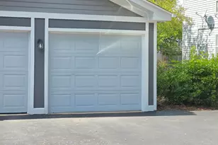 356 Woodview Cir, Elgin, IL 60120 - Photo 3