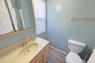 356 Woodview Cir, Elgin, IL 60120 - Photo 15
