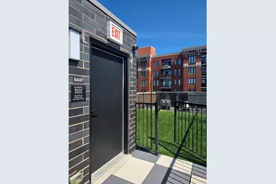 3217 N Clark Street #207, Chicago, IL 60657 - Photo 17