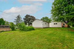 384 S Wolf Road S, Des Plaines, IL 60016 - Photo 29