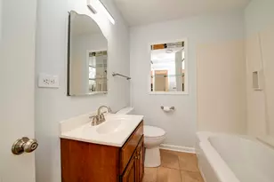 384 S Wolf Road S, Des Plaines, IL 60016 - Photo 15