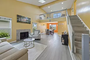 820 N Dexter Ln, Hoffman Estates, IL 60169 - Photo 3
