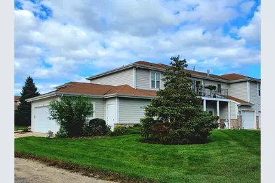 6620 Meadowlands Circle #C-8, Pleasant Prairie, WI 53158 - Photo 1
