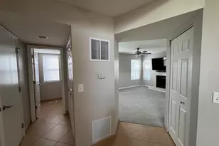 1109 Blackburn Dr, Grayslake, IL 60030 - Photo 7