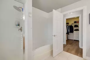 9730 Koch Ct, Orland Park, IL 60467 - Photo 15
