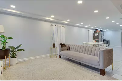 5225 W Melrose Street #1-R, Chicago, IL 60641 - Photo 7