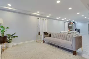 5225 W Melrose St, Chicago, IL 60641 - Photo 7