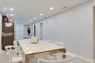5225 W Melrose Street #1-R, Chicago, IL 60641 - Photo 15