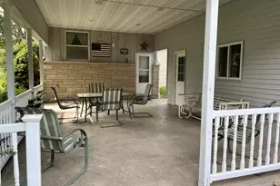 315 S Cherry St, Paxton, IL 60957 - Photo 9