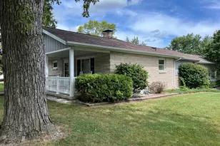 315 S Cherry St, Paxton, IL 60957 - Photo 3