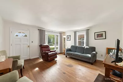 226 N Elmwood Avenue, Waukegan, IL 60085 - Photo 5