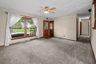201 Marlane Dr, Alpha, IL 61413 - Photo 5