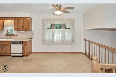 15718 Chapel Hill Road, Orland Park, IL 60462 - Photo 9
